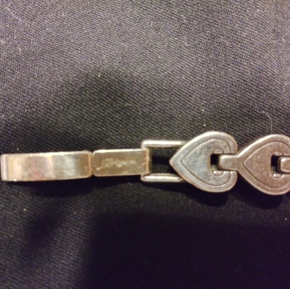 Wood Look Heart Bracelet - Picture 3 of 6